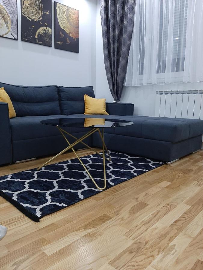 Apartman,,Kul"Life Lukavica Esterno foto