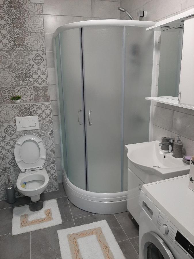 Apartman,,Kul"Life Lukavica Esterno foto